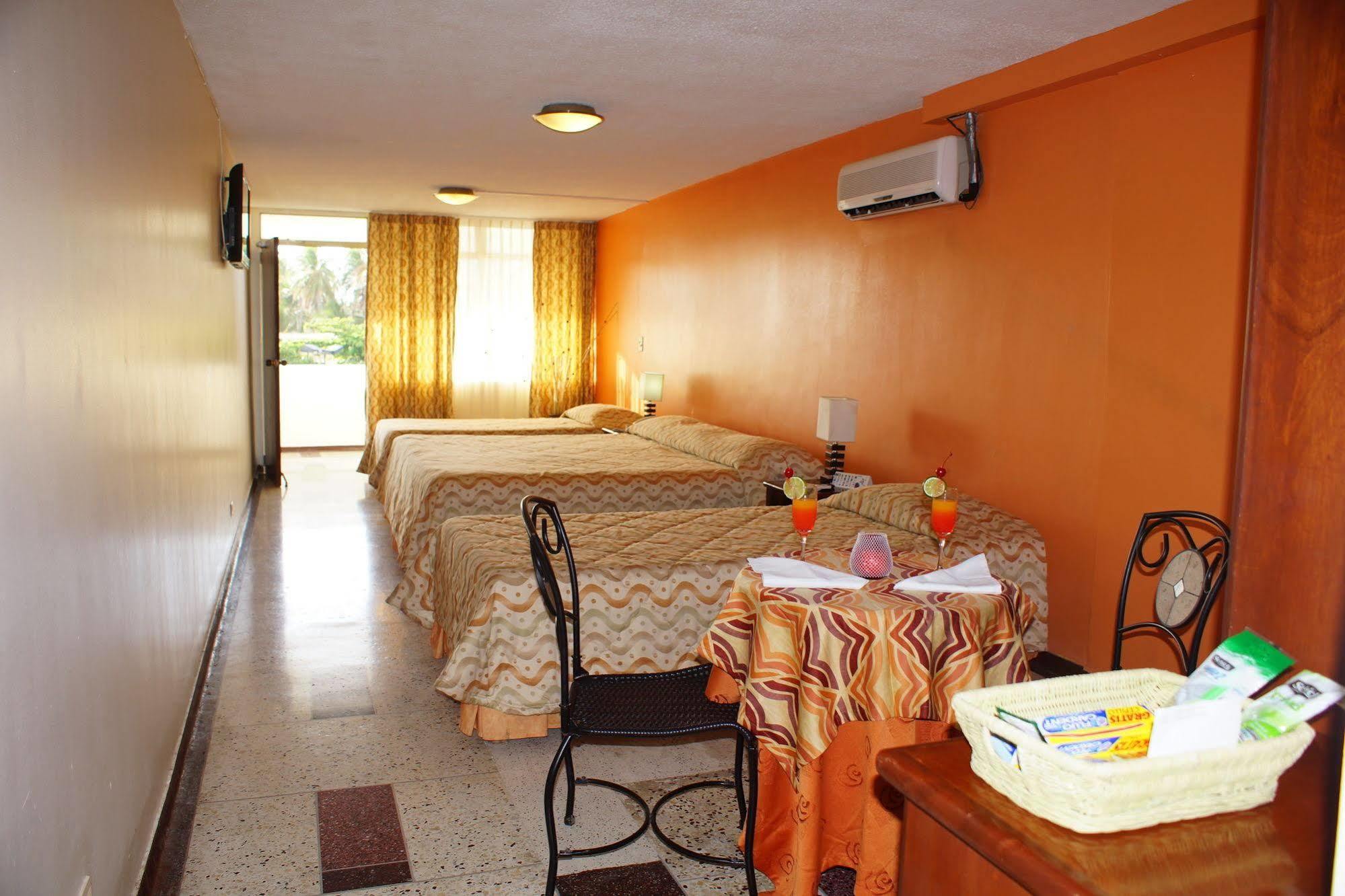 Hotel Portobelo Convention Center San Andrés Exterior foto
